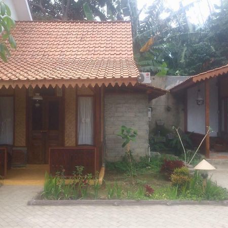 Diana'S Homestay بانيووانجى المظهر الخارجي الصورة