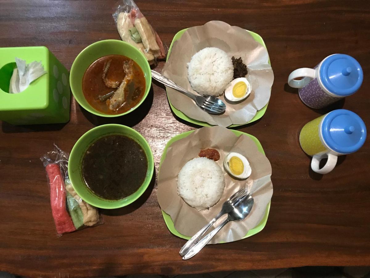 Diana'S Homestay بانيووانجى المظهر الخارجي الصورة