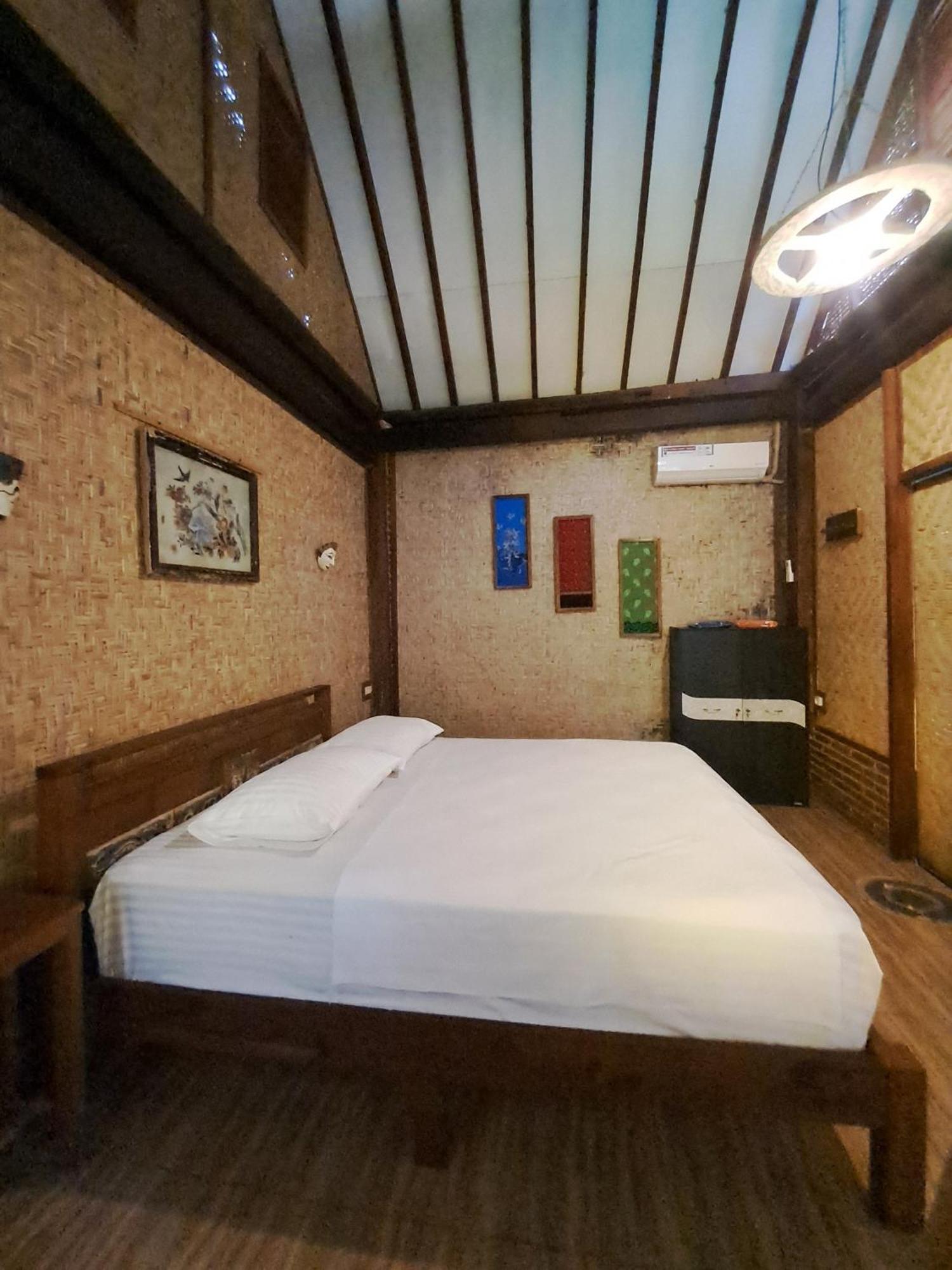 Diana'S Homestay بانيووانجى المظهر الخارجي الصورة