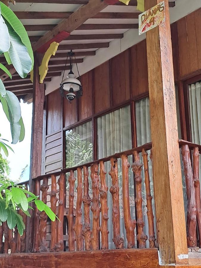 Diana'S Homestay بانيووانجى المظهر الخارجي الصورة
