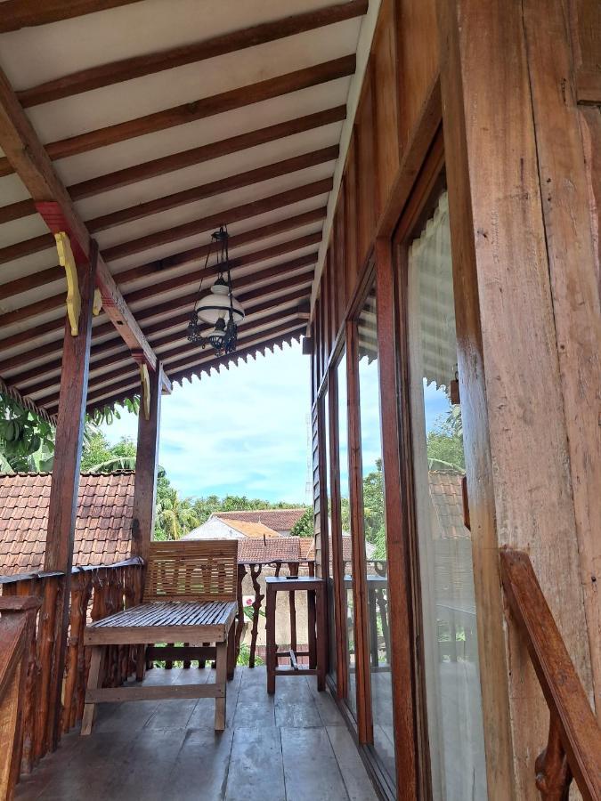 Diana'S Homestay بانيووانجى المظهر الخارجي الصورة