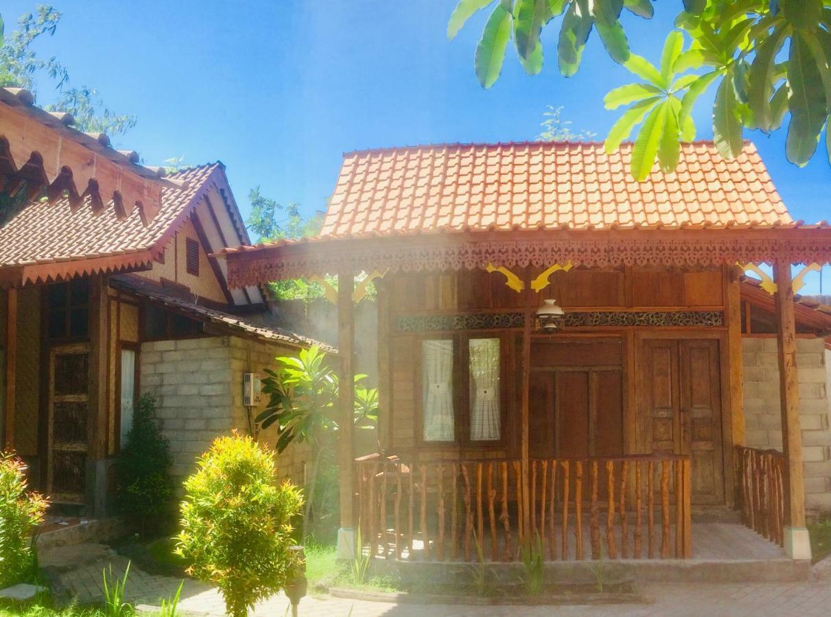 Diana'S Homestay بانيووانجى المظهر الخارجي الصورة
