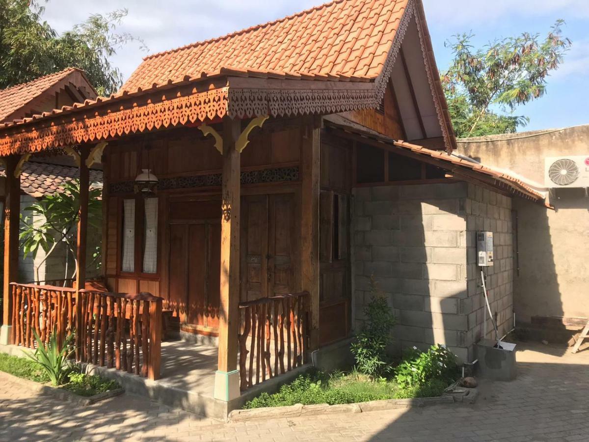 Diana'S Homestay بانيووانجى المظهر الخارجي الصورة