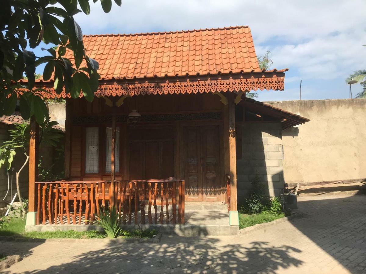 Diana'S Homestay بانيووانجى المظهر الخارجي الصورة